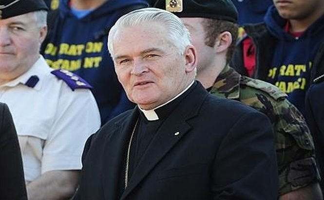 Un important episcop catolic a demisionat, fiind acuzat de abuz sexual asupra unui minor