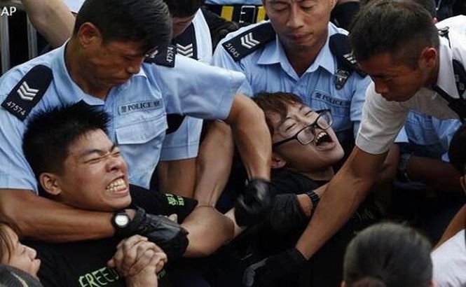 Peste 500 de persoane au fost arestate în Hong Kong, după un marş prodemocratic de amploare