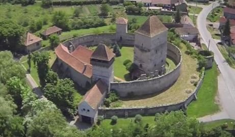 România la înălţime: Cetatea de la Câlnic, un loc de poveste inclus în patrimoniul UNESCO