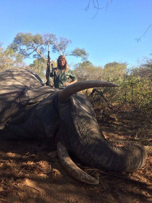 Nu ţi-ai fi imaginat vreodată că această tânără este în stare de aşa ceva. "E una din cele mai căutate persoane după ce a postat asta pe Facebook" 266473