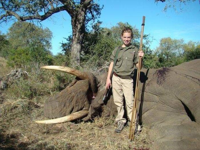 Nu ţi-ai fi imaginat vreodată că această tânără este în stare de aşa ceva. "E una din cele mai căutate persoane după ce a postat asta pe Facebook" 266477