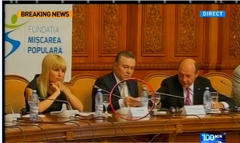 Traian Băsescu şi Elena Udrea îşi trimit bileţele în Parlament