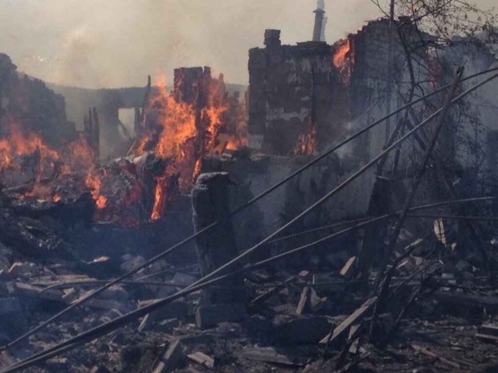 Imaginea BLESTEMULUI care a căzut peste Ucraina. Ce a mai rămas dintr-un sat bombardat
