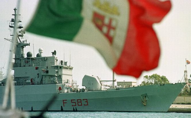 Patru nave de război NATO au intrat în Marea Neagră pentru exerciţiile Breeze-2014