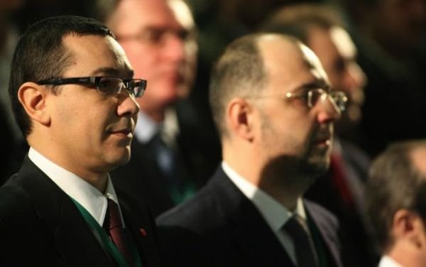 Victor Ponta şi Kelemen Hunor, din nou la masa negocierilor, luni. Care a fost poziţia premierului faţă de problema maghiarilor