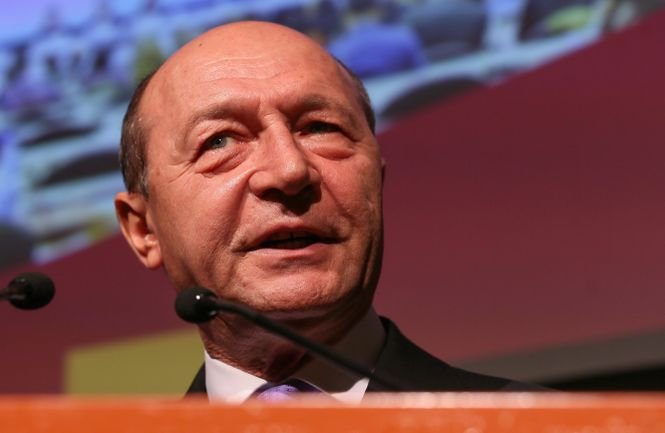 Băsescu: Reprezentanţii Guvernului n-au fost în măsură să-mi dea soluţiile de care este nevoie pentru reducerea CAS