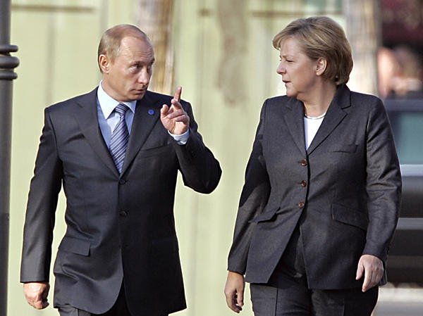 Vor fi consecinţe ireversibile în Ucraina. Declaraţia lui Putin în faţa celei mai puternice femei din Europa