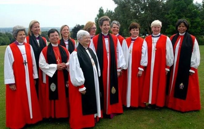 Moment istoric pentru Biserica Anglicană. Femeile pot fi alese în funcţii de episcop