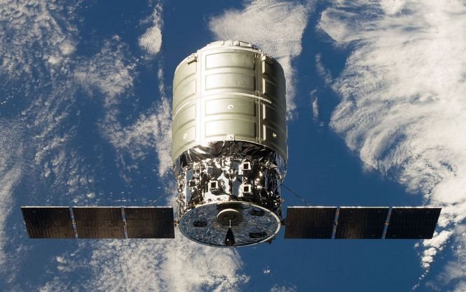 Capsula spaţială Cygnus s-a conectat la Staţia Spaţială Internaţională