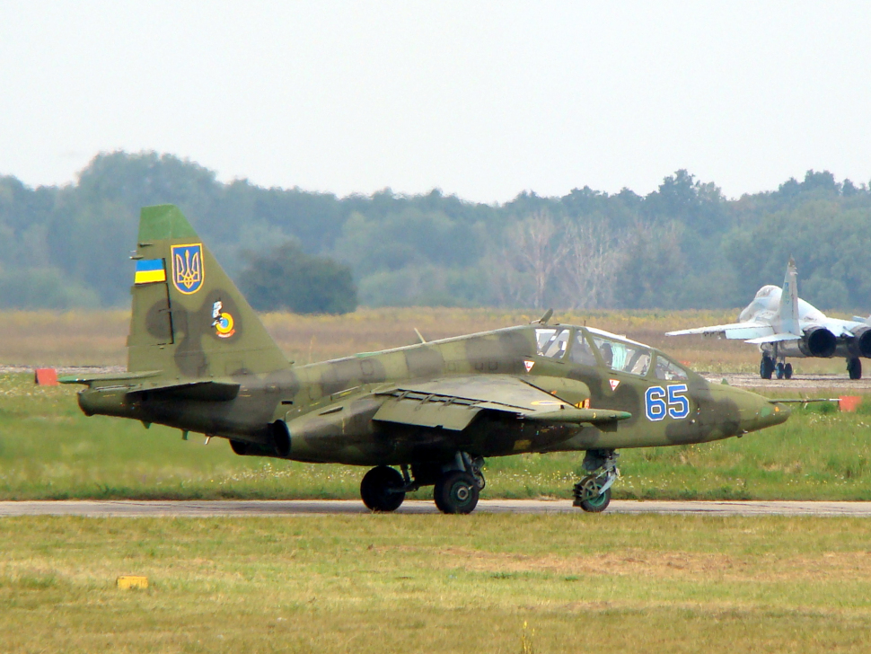 Kievul acuză aviaţia rusă că A DOBORÂT un avion de luptă în spaţiul aerian al Ucrainei