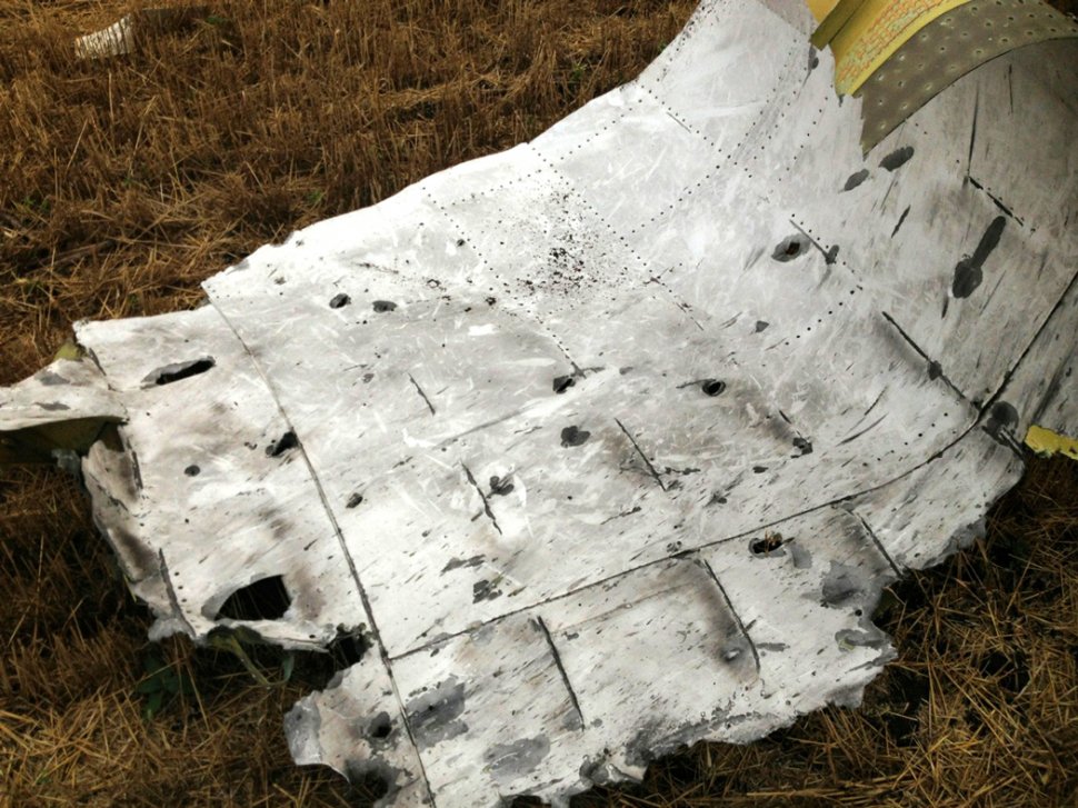 Resturile MH17 oferă indicii despre racheta care a provocat DEZASTRUL aerian