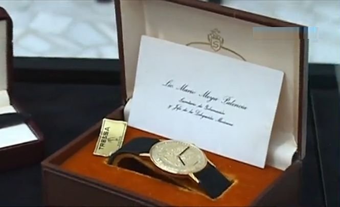 Obiecte de lux ale soţilor Ceauşescu, scoase la licitaţie. Care este preţul de pornire al unui ceas purtat de fostul dictator