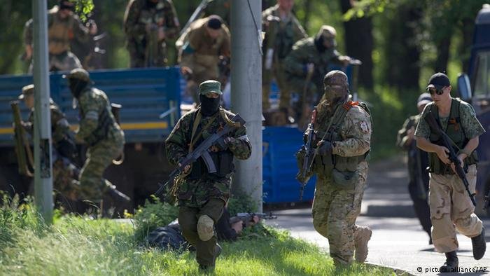 Forţele ucrainene au intrat în mai multe oraşe din zona unde s-a prăbuşit avionul malaysian