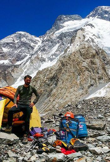 Ascensiunea alpinistului Alex Găvan pe Broad Peak, dedicată luptătorilor anticomunişti  269637