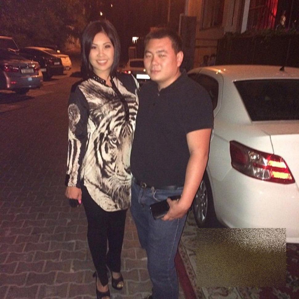 Nu te-ai fi gândit vreodată că o să vezi aşa ceva într-o parcare. Cum sunt întâmpinaţi clienţii unui restaurant de lux 269575