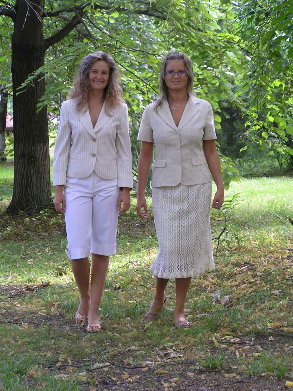 O fabrică de haine din România o îmbracă pe Kate Middleton şi face haine pentru D&amp;G. Ce salarii câştigă angajaţii şi de ce tinerii nu vin la această fabrică 269540