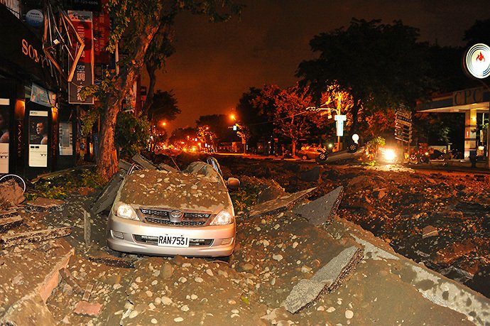 Explozii atât de puternice, încât locuitorii au crezut că e cutremur. 20 de oameni au murit, iar 270 sunt răniţi, în Taiwan