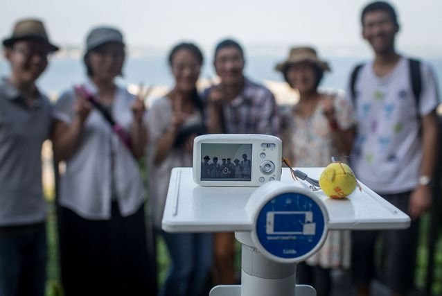 Fanii selfie-urilor sunt aşteptaţi cu accesorii noi în Japonia