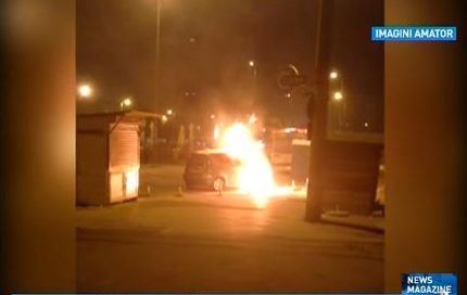 O maşină a luat foc în Constanţa
