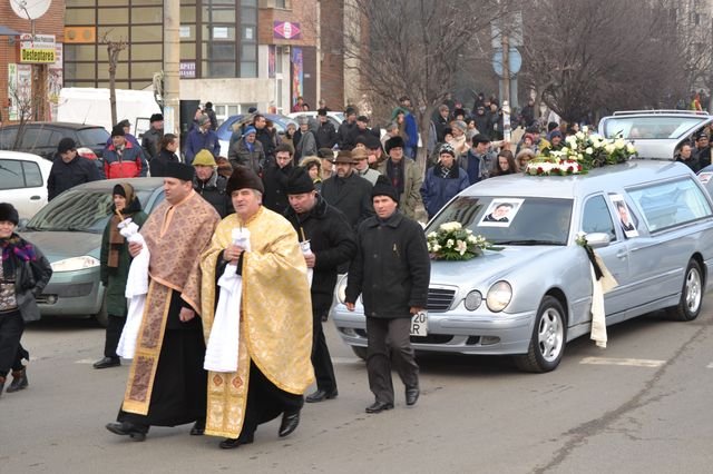 Biserica Ortodoxă, dată peste cap de noua lege funerară. Ce se întâmplă cu trupurile celor care NU vor să fie îngropaţi de preot