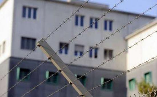 Deţinutul român care evadase dintr-un penitenciar elveţian s-a predat