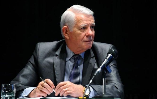 Şeful SIE, Teodor Meleşcanu, se gândeşte să candideze la Preşedinţie
