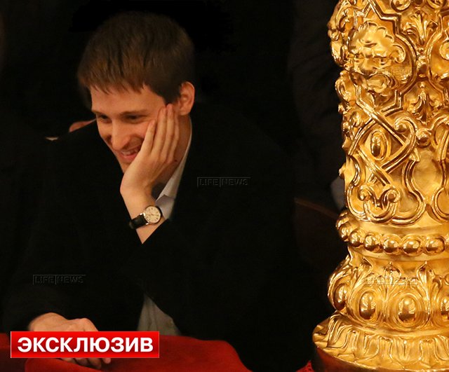 Edward Snowden îşi face prima apariţie publică de la sosirea în Rusia la Teatrul Balşoi din Moscova