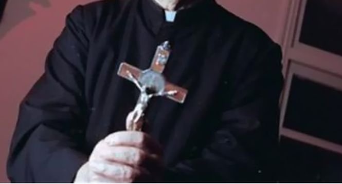 &quot;A denigrat doctrinele religioase&quot;. O austriacă a făcut filme porno în biserică