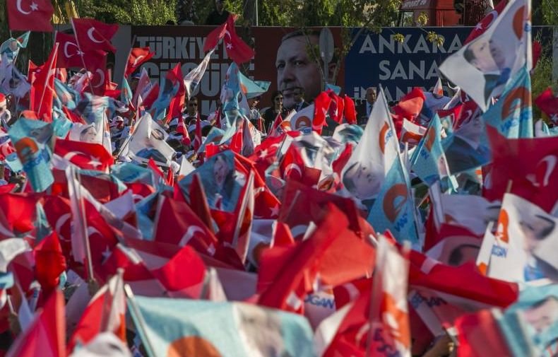 Alegeri ISTORICE în Turcia. Cetăţenii sunt aşteptaţi la urne pentru a alege un nou preşedinte