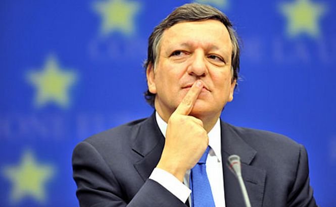 Jose Manuel Barroso va avea o discuţie telefonică cu Poroşenko şi Putin