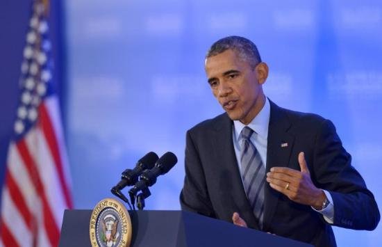 Barack Obama face apel la calm şi la dialog, după uciderea unui tânăr de culoare de către un poliţist