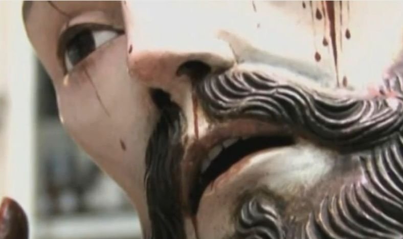 Descoperire bizară într-o biserică din Mexic: Statuia care îl înfăţişează pe Iisus are dinţi umani