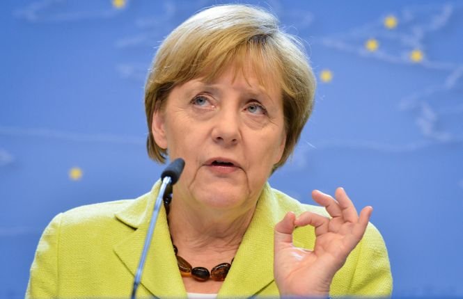 Merkel şi Poroşenko: Livrările de arme ruseşti în Ucraina trebuie să înceteze