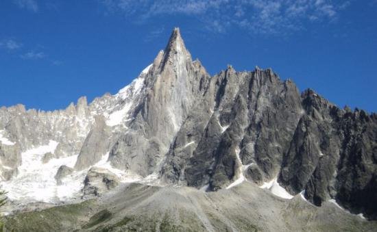 Alpinistul român Iulian Costache a murit în masivul Mont Blanc