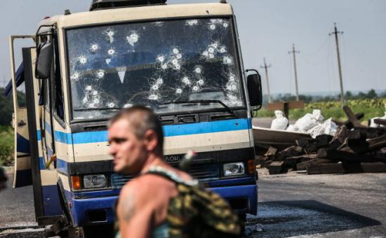 Uniunea Europeană denunţă &quot;încălcarea clară a frontierei ucrainene&quot; de către Rusia