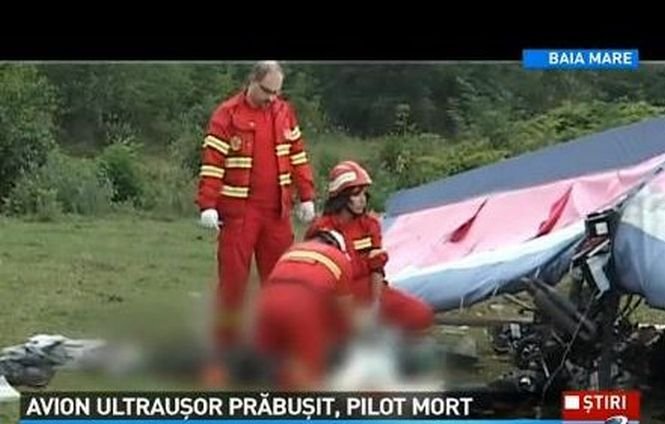 Anchetă în cazul avionului prăbuşit lângă un aerodrom din judeţul Maramureş