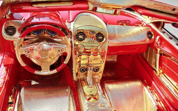 Aşa arată maşina care costă 10 MILIOANE de dolari. "Este regina kitsch-ului". Cum este interiorul 272957