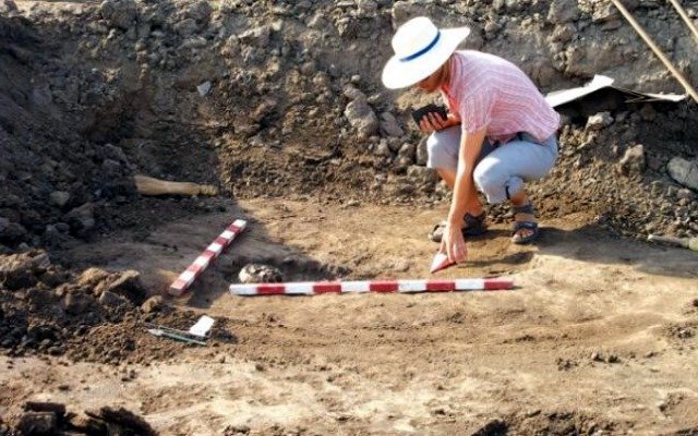 Descoperire de importanţă MONDIALĂ, în Dâmboviţa. Este veche de 20.000 de ani, dar este intactă