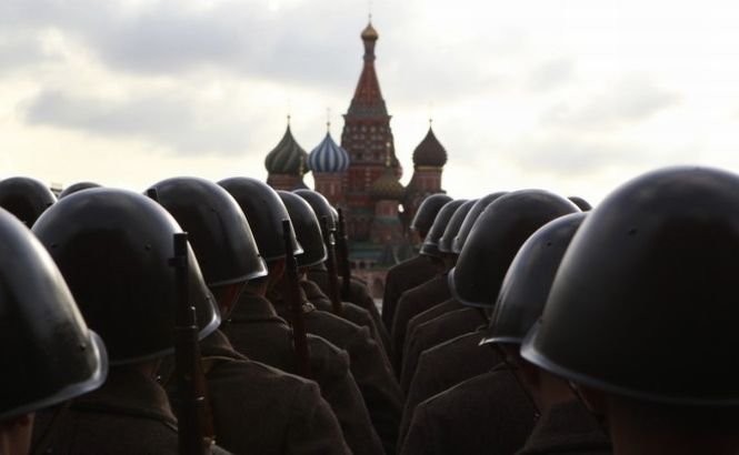 Poroşenko reclamă invazia trupelor ruse în Ucraina. Liderul de la Kiev a convocat de urgenţă Consiliul de Securitate