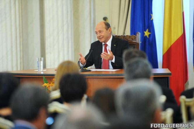 Băsescu: Limba română, unul dintre simbolurile fundamentale ale unităţii noastre naţionale