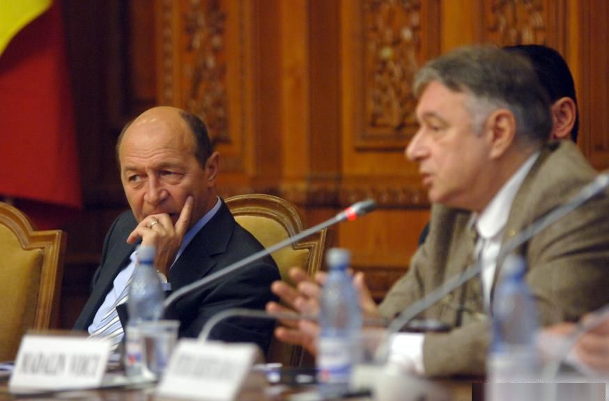 PSD ia în calcul o nouă suspendare a preşedintelui Băsescu. Mădălin Voicu: Opiniile şi ambiţiile sale dăunează sănătăţii naţionale