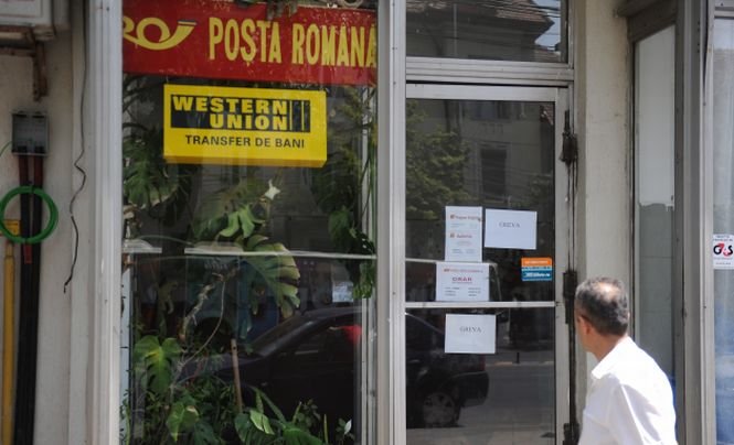 Tentativă de jaf cu bombă artizanală la un oficiu poştal din Piteşti