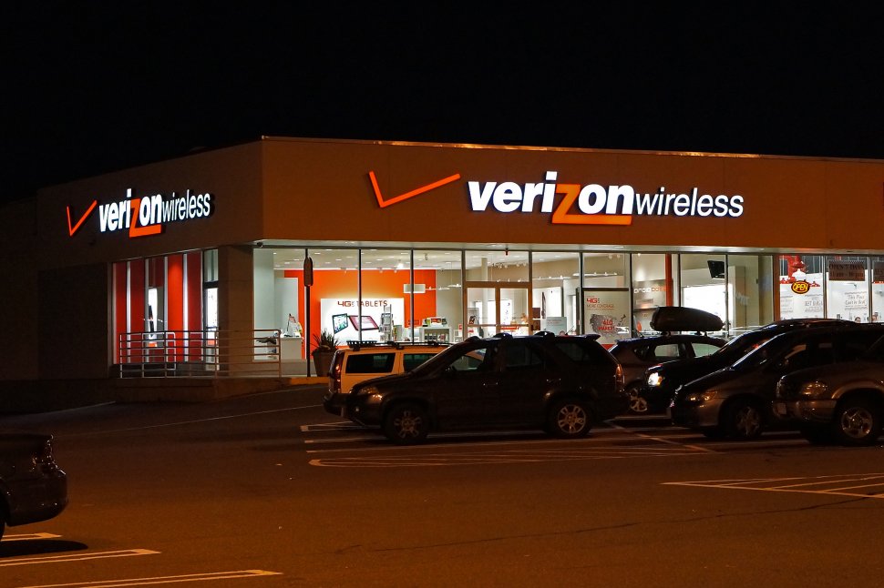 Verizon a încălcat drepturile clienţilor şi a fost de acord să plătească despăgubiri de milioane de dolari
