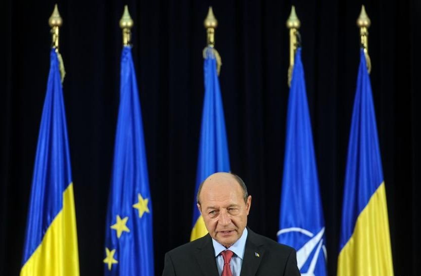 Cum a primit Traian Băsescu imunitate prezidenţială ÎNAINTE de a fi preşedinte