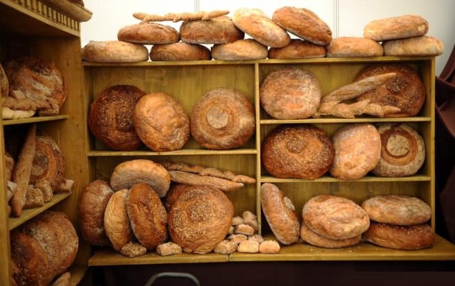 Reducerea TVA la pâine, un succes. Taxa mică sperie piaţa neagră