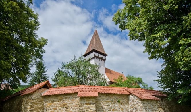 România la înălţime. Biserica fortificată din Mesendorf, judeţul Braşov