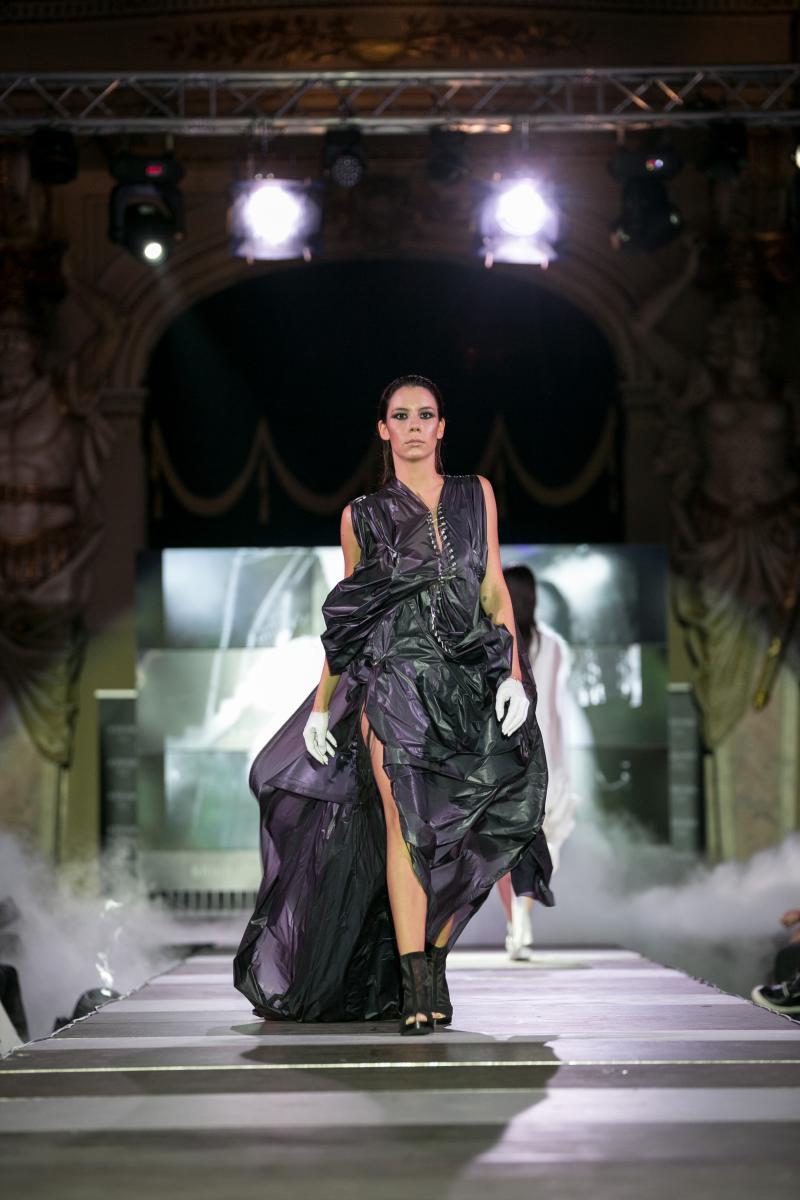 La doar 17 ani, designerul Isabela Walter şi-a lansat cea de-a treia colecţie. Eveniment fashion de excepţie 274834