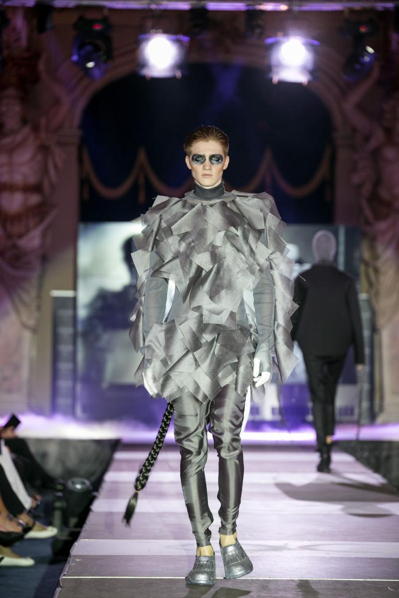 La doar 17 ani, designerul Isabela Walter şi-a lansat cea de-a treia colecţie. Eveniment fashion de excepţie 274838