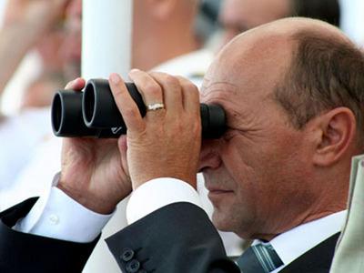 Suspendarea lui Traian Băsescu, o armă cu două tăişuri. Ce ar putea CERE Băsescu: &quot;Riscăm să împărţim mărţişoare tot cu el în funcţie&quot;