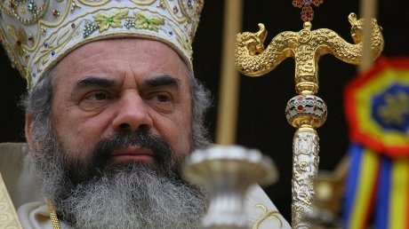 Biserica Ortodoxă Română s-a transformat în BANCĂ. Ce condiţii sunt pentru a lua un credit de la BISERICĂ